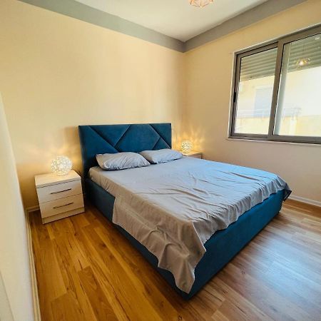 Blue City Apartment Durrës Esterno foto