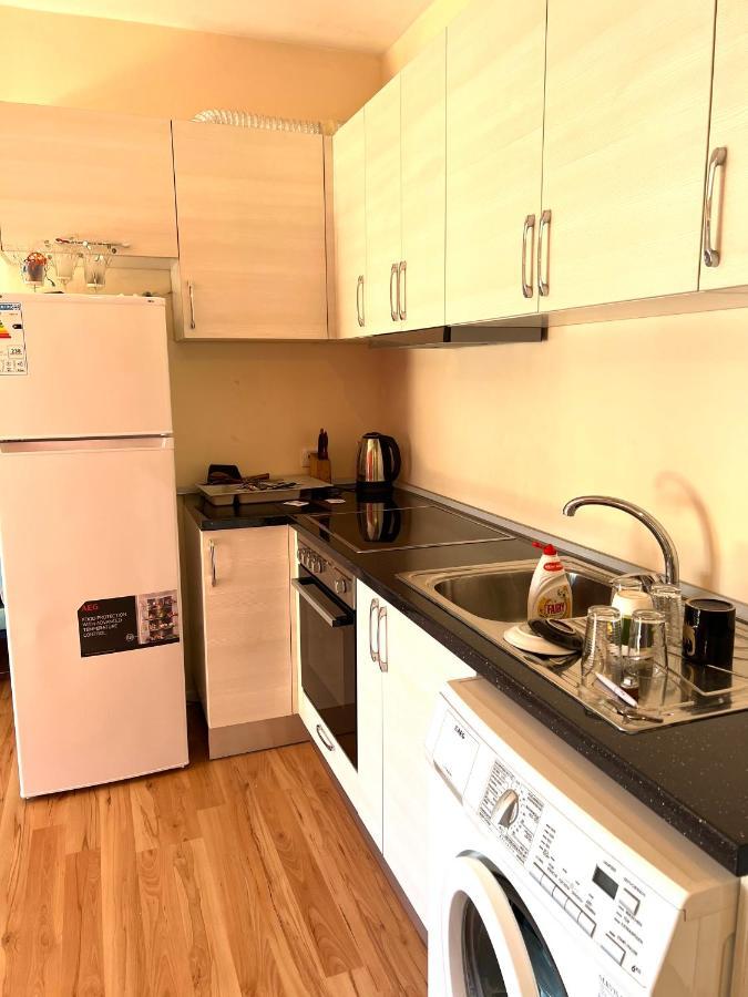 Blue City Apartment Durrës Esterno foto