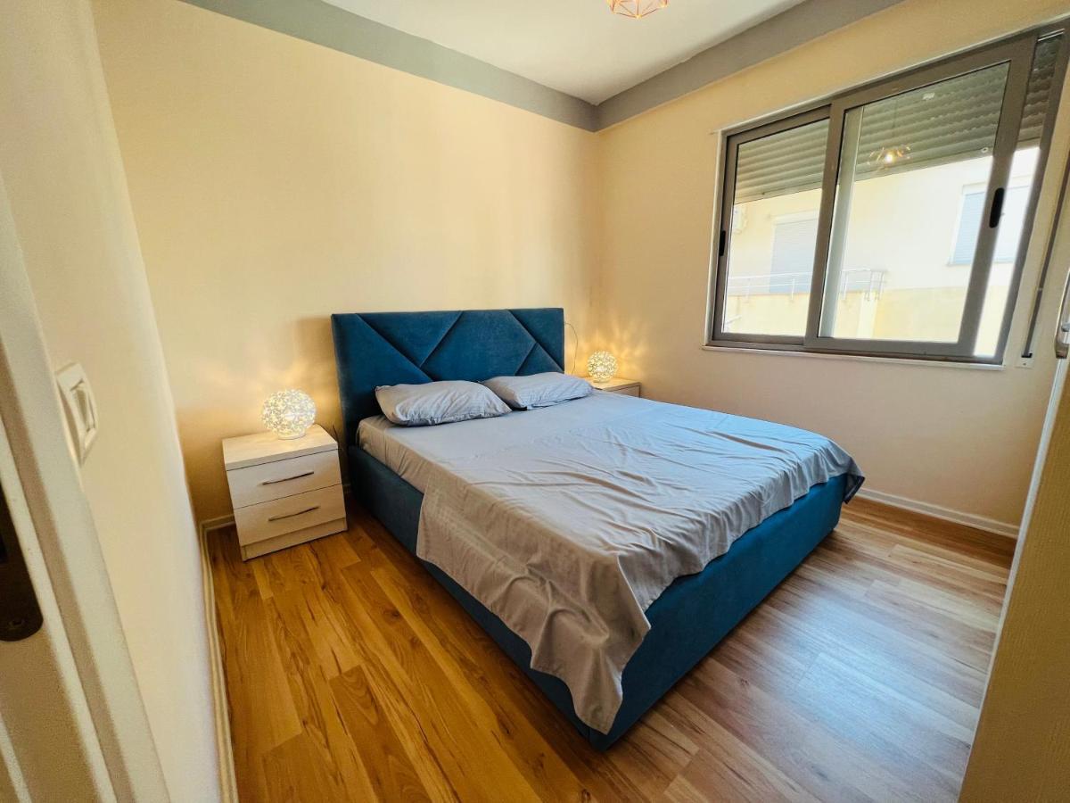 Blue City Apartment Durrës Esterno foto